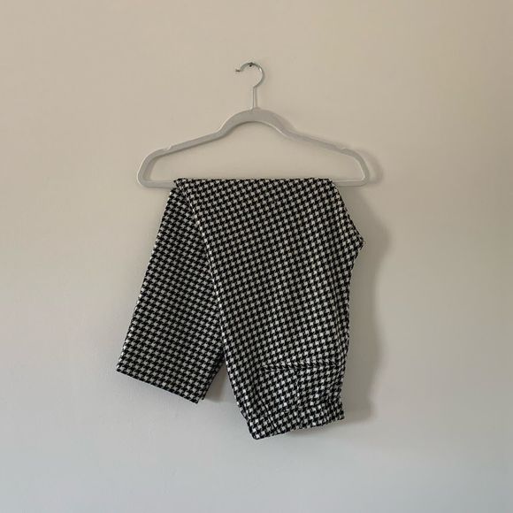 Old Navy tapered pants houndstooth print - Picture 1 of 11